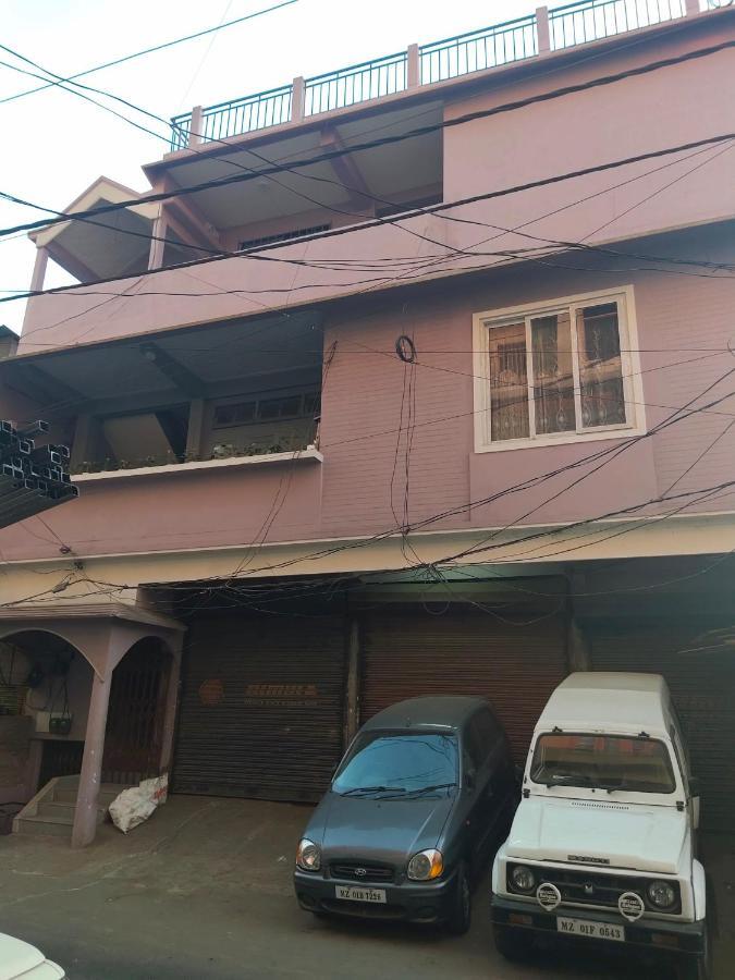 The 1998 Homestay Āīzawl Exteriör bild