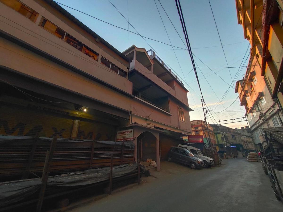 The 1998 Homestay Āīzawl Exteriör bild